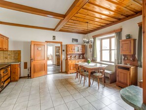 House | Dining