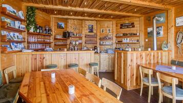 Rumah | Bar (di properti)