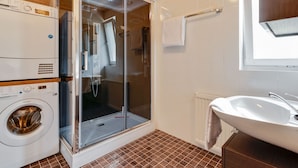 Bathroom - Beautiful Country House With Large Garden and Sauna (Kotschach-Mauthen)