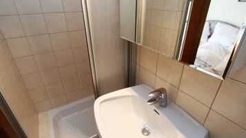 Apartment | Badezimmer