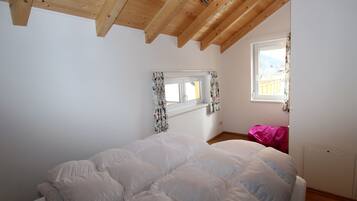 3 bedrooms, individually furnished, bed sheets
