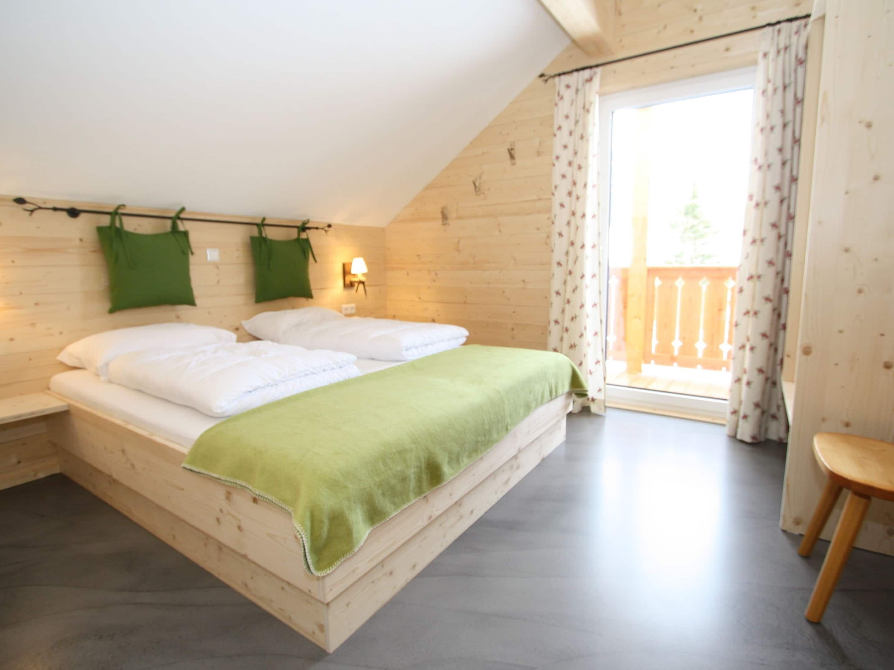 Chalet | 4 bedrooms, individually furnished, iron/ironing board