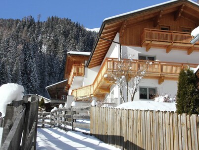 Home With a Wooden Decor and Full of Atmosphere