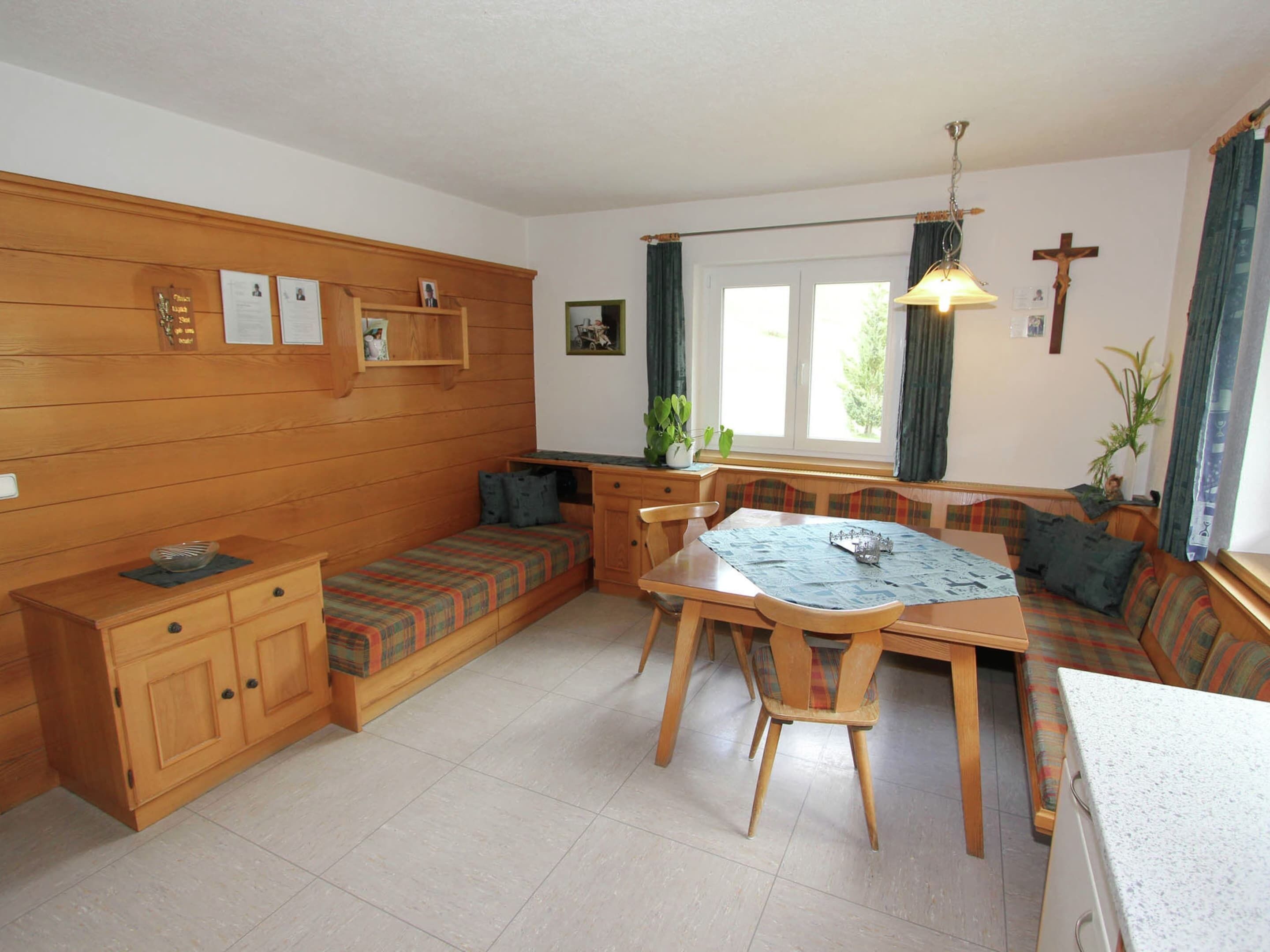 Apartment | Dining