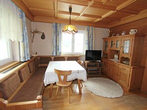 تناول الطعام