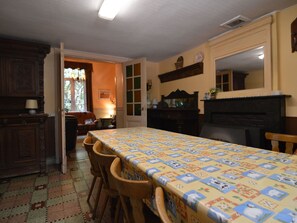 House | Dining