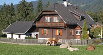 Scenic Holiday Home in Kleblach-Lind near Fugo Park on Lake