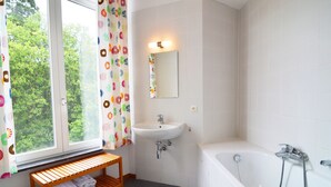 House | Bathroom
