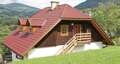 Peaceful Cottage near Ski Area in GmĂŒnd