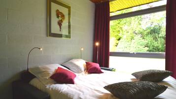 Villa | 4 bedrooms, individually furnished, bed sheets