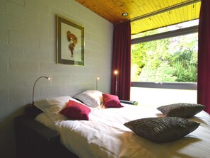 4 chambres, ameublement personnalisé, draps fournis