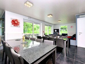 House | Dining - Luxurious Home With Sauna (Somme-Leuze)