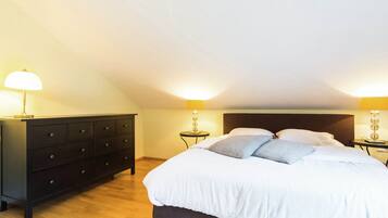 Chalet | 6 bedrooms, individually furnished