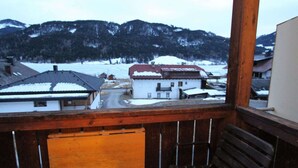Balcony - Cozy Apartment in Weissensee near Ski Lift (Weissensee)