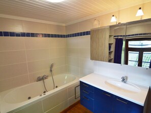 Bathroom - Spacious Ardennes Getaway (Beauraing)