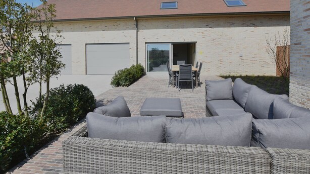Exterior - Serene Holiday Home in Diksmuide With Terrace and Garden (Diksmuide)