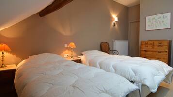 Maison | 5 chambres, ameublement personnalisé, Wi-Fi gratuit, draps fournis