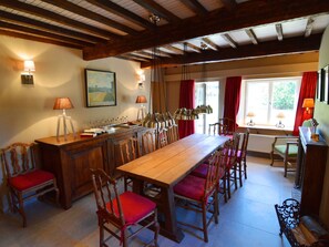House | Dining - Holiday Home in Ardennes Near Chimay Abbey (Viroinval)