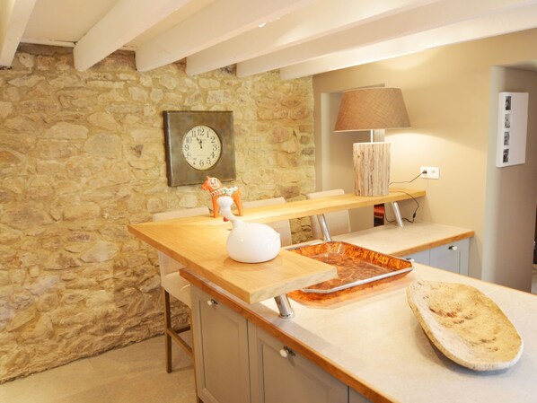 House | Private kitchen - Holiday Home in Ardennes Near Chimay Abbey (Viroinval)