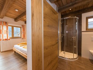 Casa | 3 habitaciones, muebles diferentes y ropa de cama 