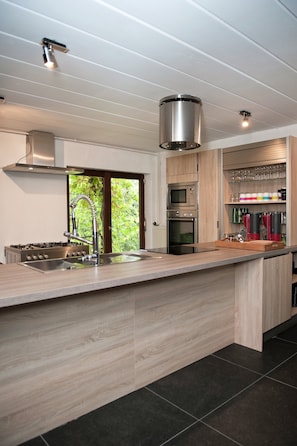 House | Private kitchen | Highchair