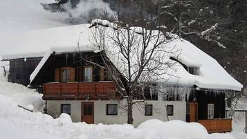 Chalet | Exterior