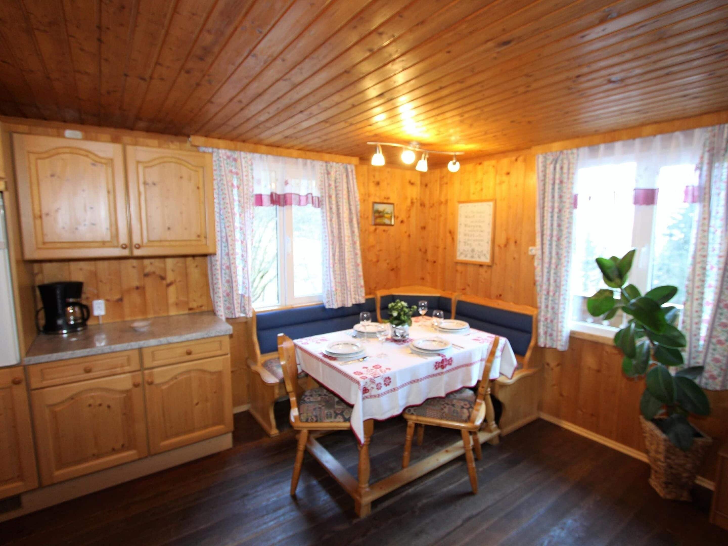 Chalet | Dining