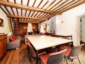 House | Dining