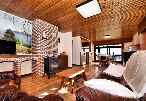 House | Living room - Holiday Home in Nadrin With Private Terrace (Houffalize)