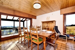 House | Dining - Holiday Home in Nadrin With Private Terrace (Houffalize)