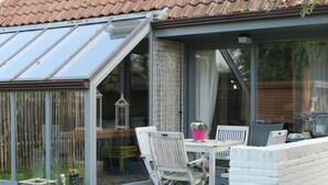 House | Balcony - Charming Holiday Home in Damme With Private Garden (Damme)