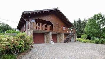 Chalet | Exterior