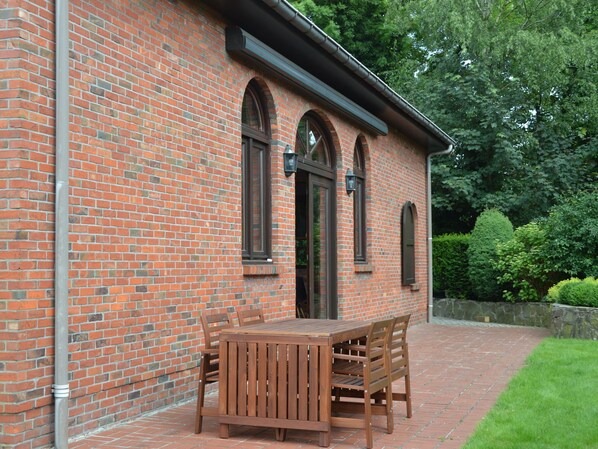 House | Exterior - Lovely, Original Home With Large Garden in the Centre of Merksplas (Merksplas)