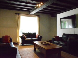 Fireplace - Large Holiday Home in Ambly With Garden (Nassogne)