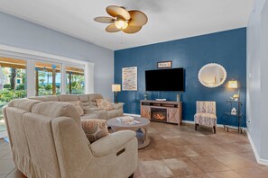 Smart-TV, peis, videospill og bøker