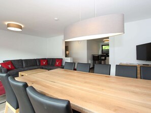 Dining - Large Apartment in Fieberbrunn With Sauna (Fieberbrunn)