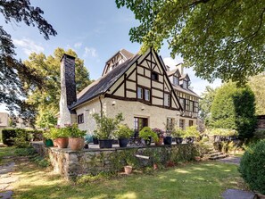 Exterior - Authentic Group House in Vielsalm With Sauna and Bubble Bath (Vielsalm)
