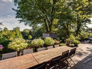 Balcony - Authentic Group House in Vielsalm With Sauna and Bubble Bath (Vielsalm)