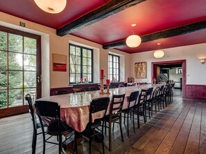 Dining - Authentic Group House in Vielsalm With Sauna and Bubble Bath (Vielsalm)