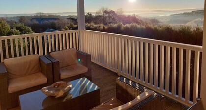 Sumptuous Chalet in Septon with Sauna & Hot Tub