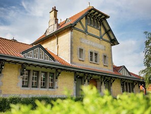 Exterior - Gorgeous Villa With Sauna in De Haan Near Beach (De Haan)