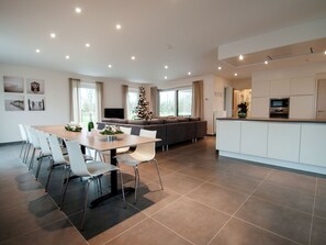 Villa | Dining - Gorgeous Villa With Sauna in De Haan Near Beach (De Haan)