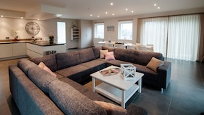 Unclassified image, 5 of 35, button - Gorgeous Villa With Sauna in De Haan Near Beach (De Haan)