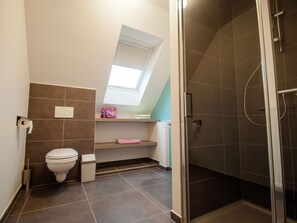 Villa | Bathroom | Shower - Gorgeous Villa With Sauna in De Haan Near Beach (De Haan)