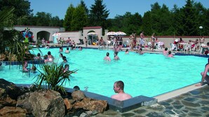 Outdoor pool - Luxurious Holiday Home With Swimming Pool in Hechtel-eksel (Hechtel-Eksel)