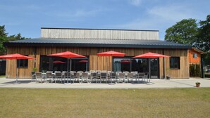 Exterior - Luxurious Holiday Home With Swimming Pool in Hechtel-eksel (Hechtel-Eksel)