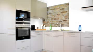 House | Dapur peribadi | Kerusi tinggi