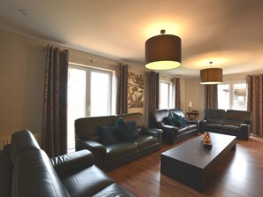 House | Living area | Fireplace