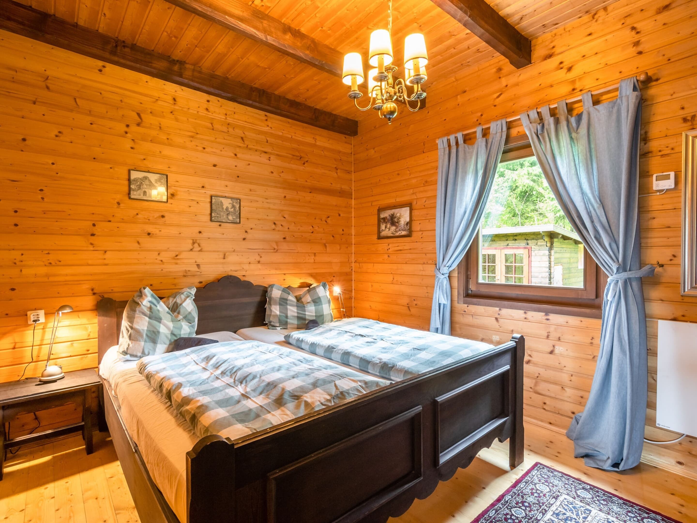 Chalet | 6 kamar tidur dan dilengkapi dengan perabotan berbeda-beda