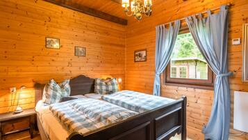 Chalet | 6 kamar tidur dan dilengkapi dengan perabotan berbeda-beda